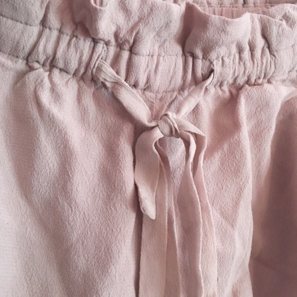 Aritzia Wilfred brand pink shorts - Picture 5 of 5